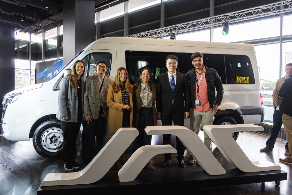 Evento de lanzamiento del nuevo JAC Sunray en Gildemeister Retail